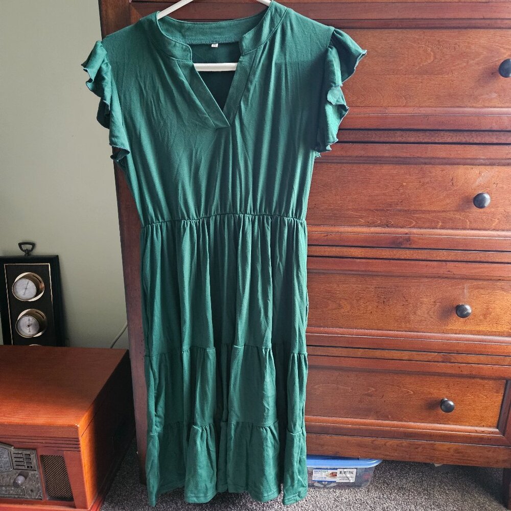 Women's New Kelly Green Soft Flowy Tiered Dress